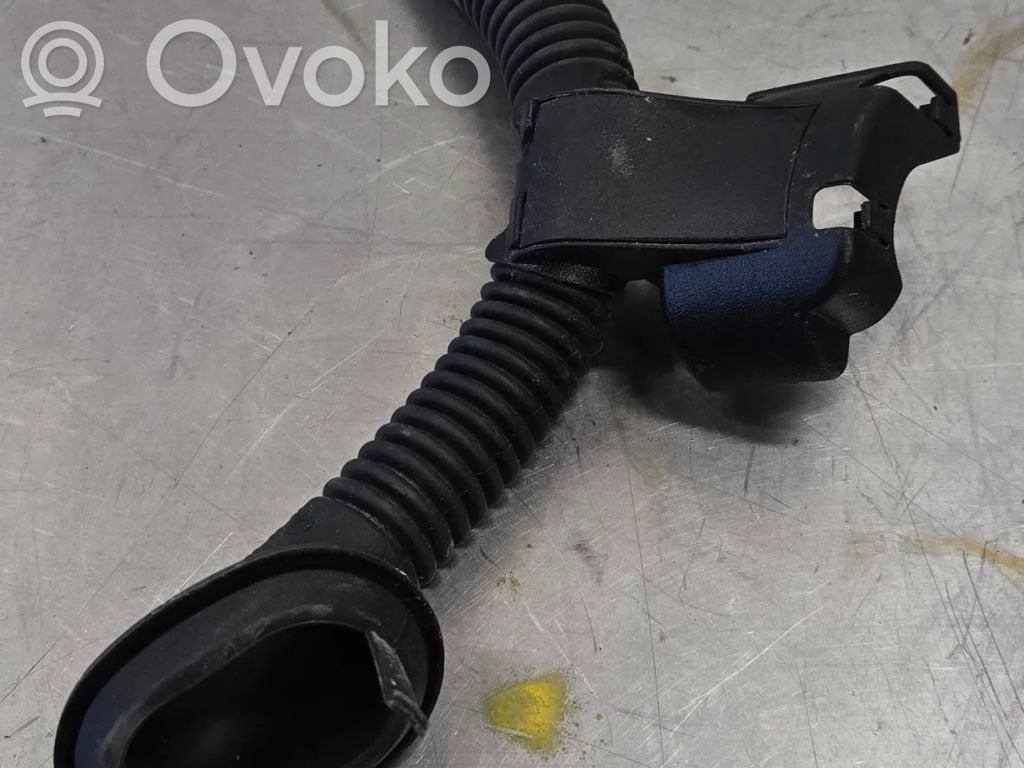 Zawias klapy tylnej bagażnika   A2055461443