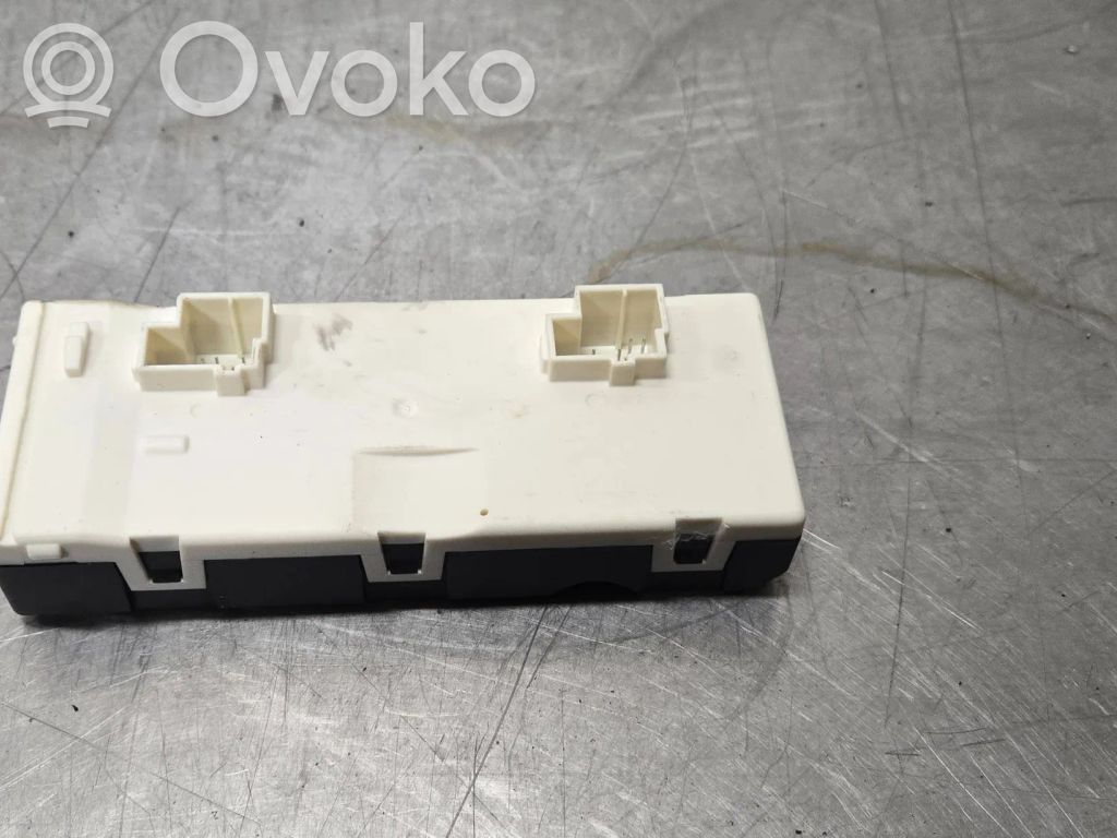 Tailgate/trunk control unit/module   A2139000500,A2139015400,A21390200000