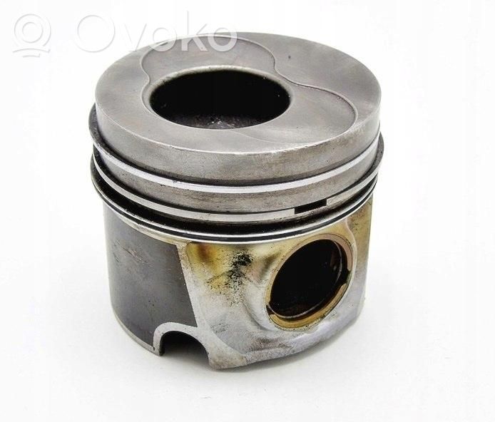 Skoda Fabia Mk3 (NJ) Piston 