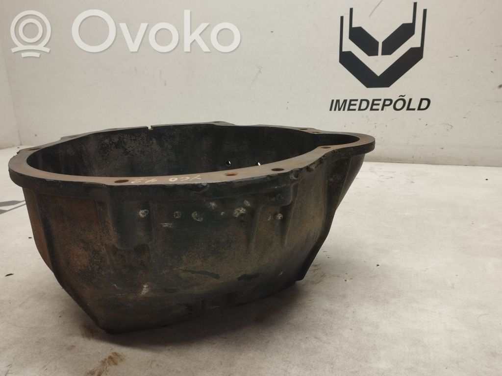 Nissan Patrol Y60 Pavarų dėžės detalė 