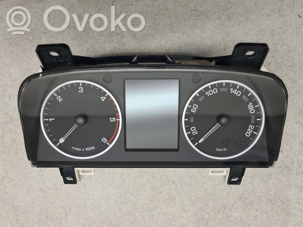 Land Rover Discovery 4 - LR4 Licznik / Prędkościomierz 