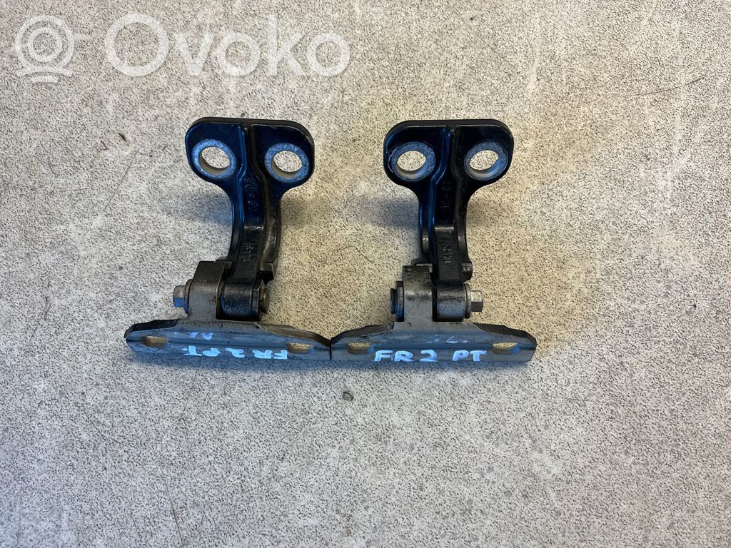 Land Rover Freelander 2 - LR2 Rear door hinge set 