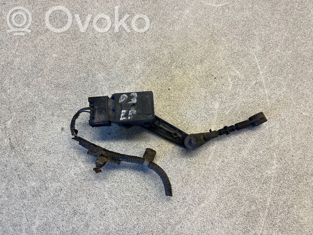 Land Rover Discovery 3 - LR3 Czujnik poziomu zawieszenia pneumatycznego osi przedniej 