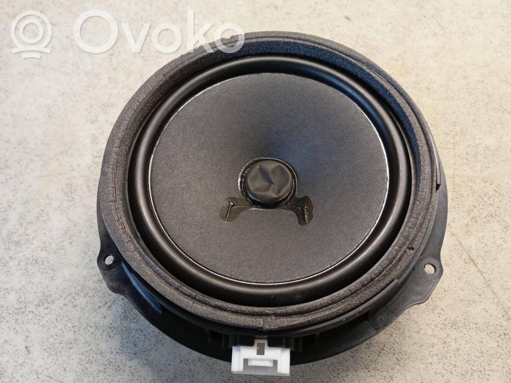 Jaguar XF X250 Front door speaker 