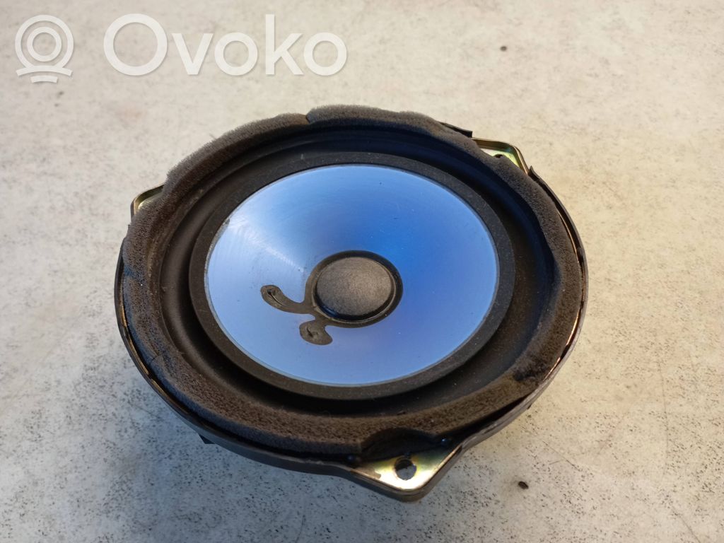 KIA Sorento Altavoz de la puerta delantera 