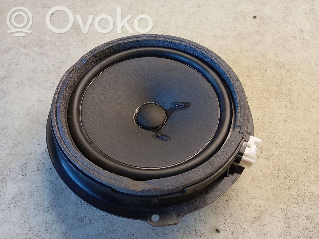 Jaguar XF X250 Rear door speaker 