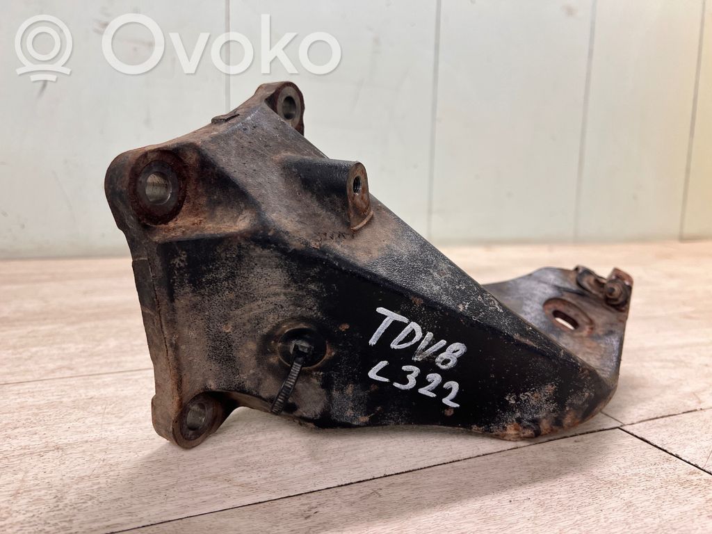 Land Rover Range Rover L322 Engine mounting bracket 