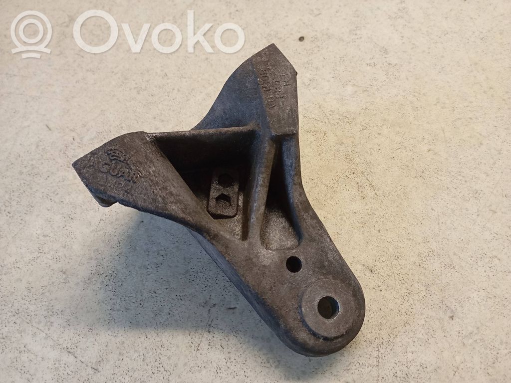 Jaguar S-Type Engine mount bracket 