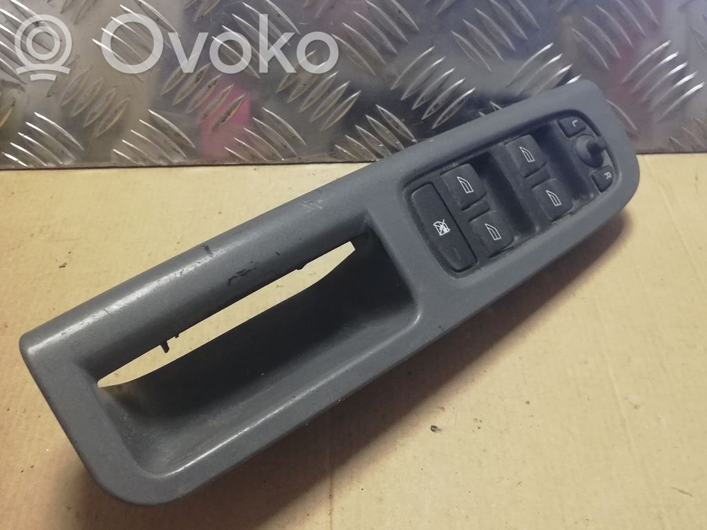 Volvo V50 Electric window control switch 