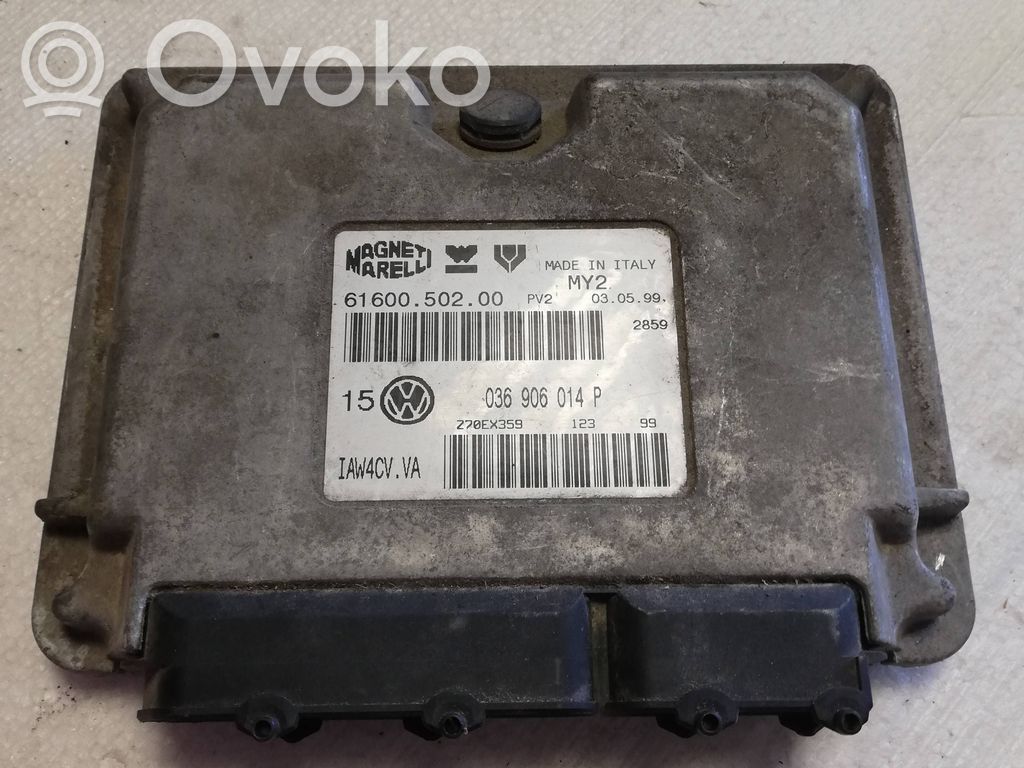 Volkswagen Golf IV Engine control unit/module 