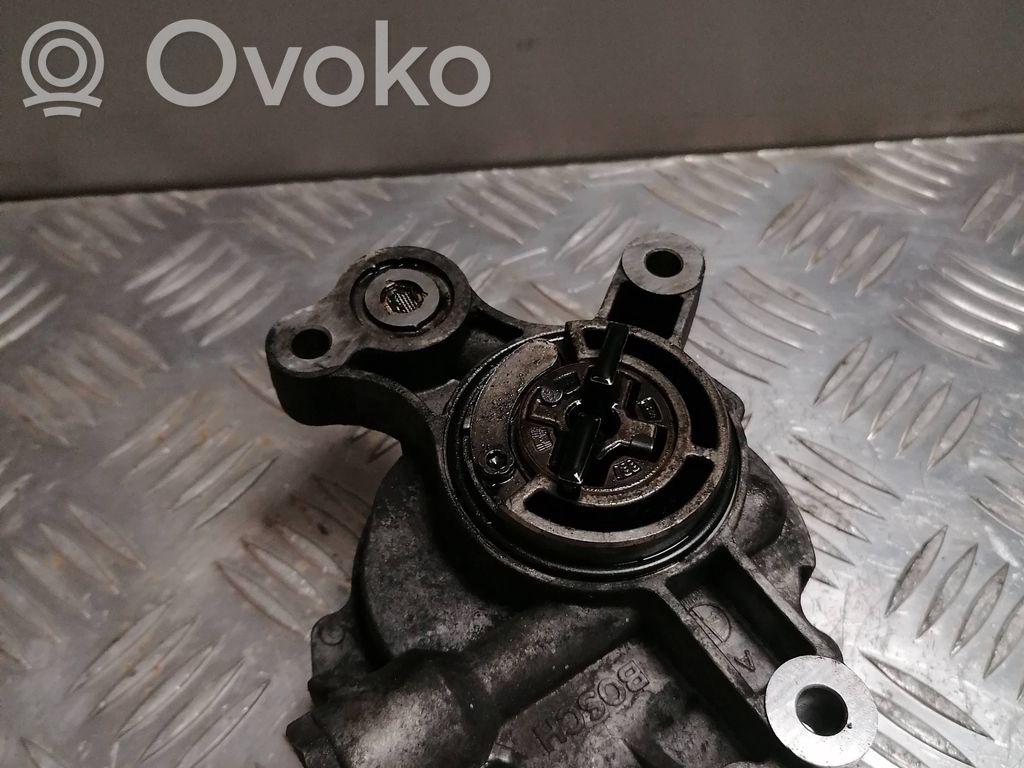Vacuum pump   01651A