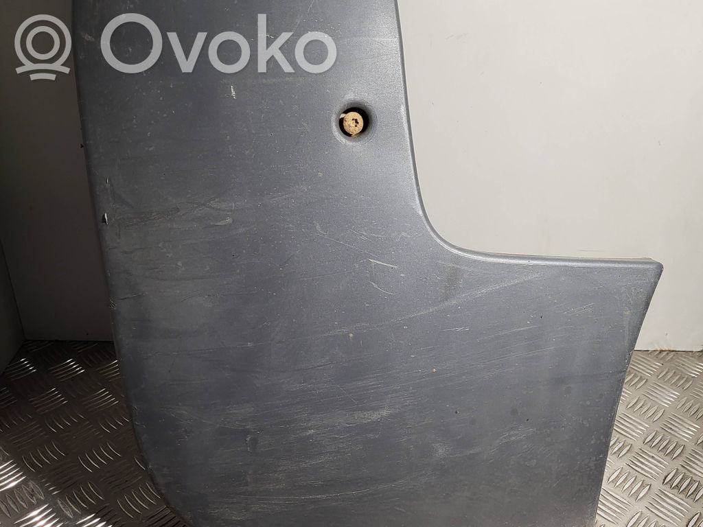 Renault Trafic II (X83) Aizmugurē bampera stūra daļa 