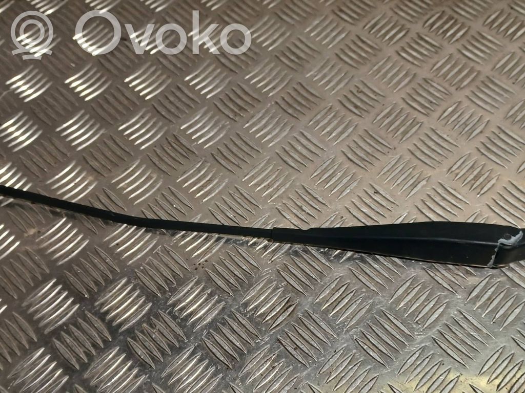 Ford Focus Front wiper blade arm 