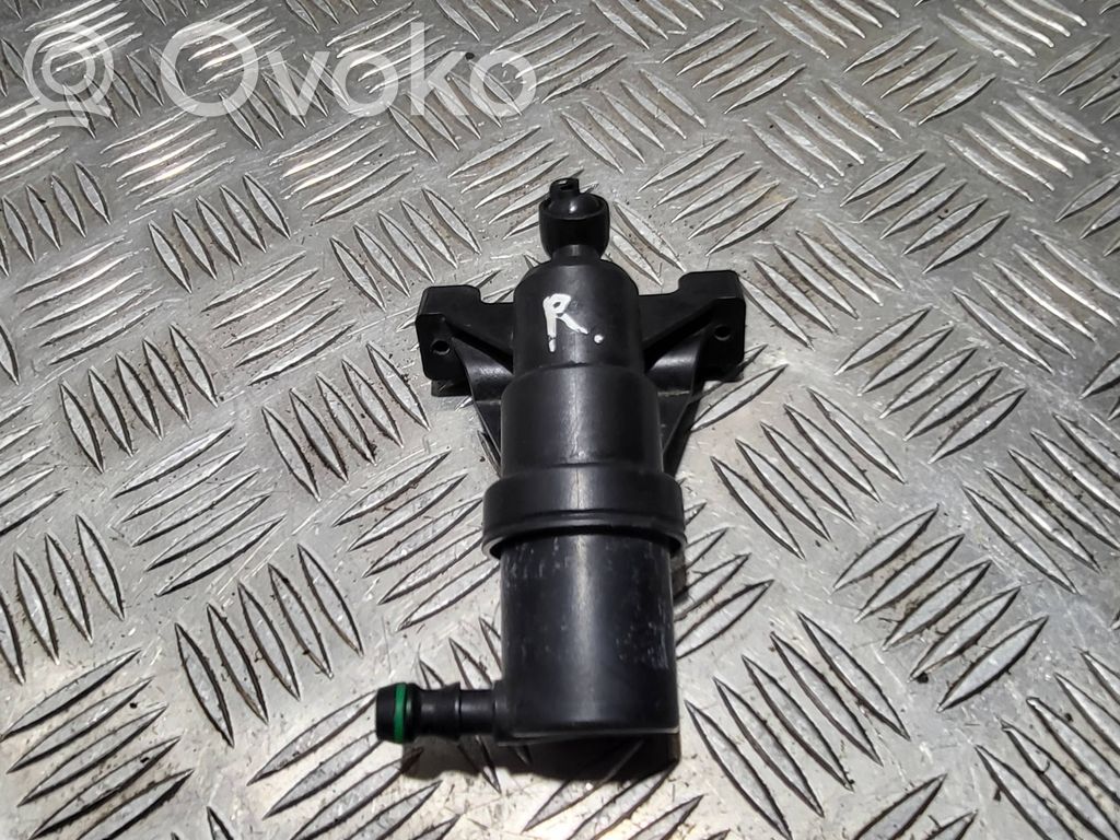 BMW 7 E65 E66 Headlight washer spray nozzle 