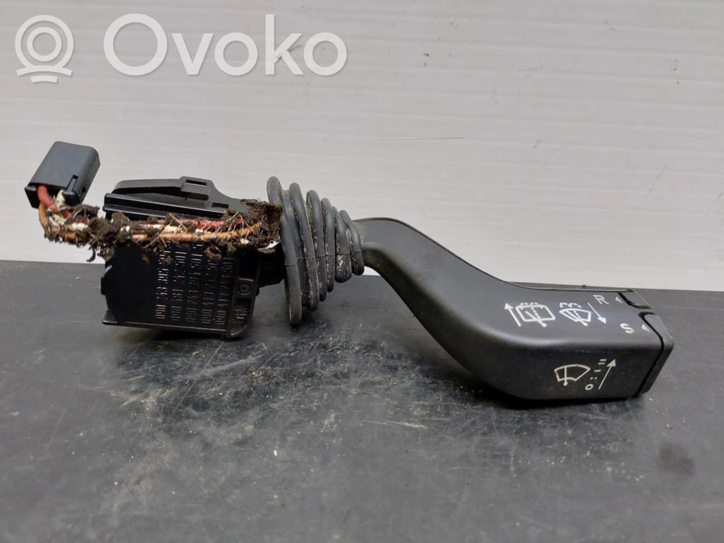 Wiper speed switch