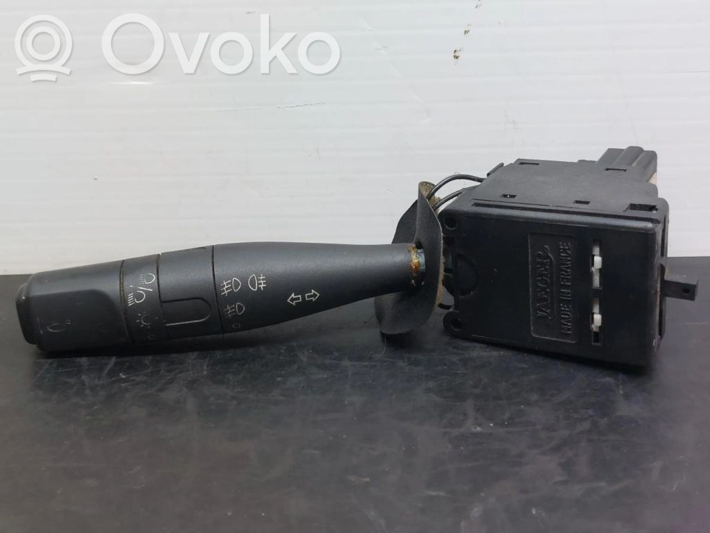 Citroen Saxo Interruptor/palanca de limpiador de luz de giro 