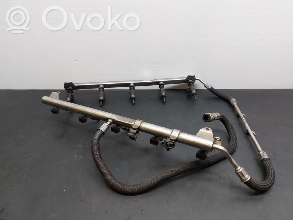 BMW 6 E63 E64 Listwa wtryskowa 