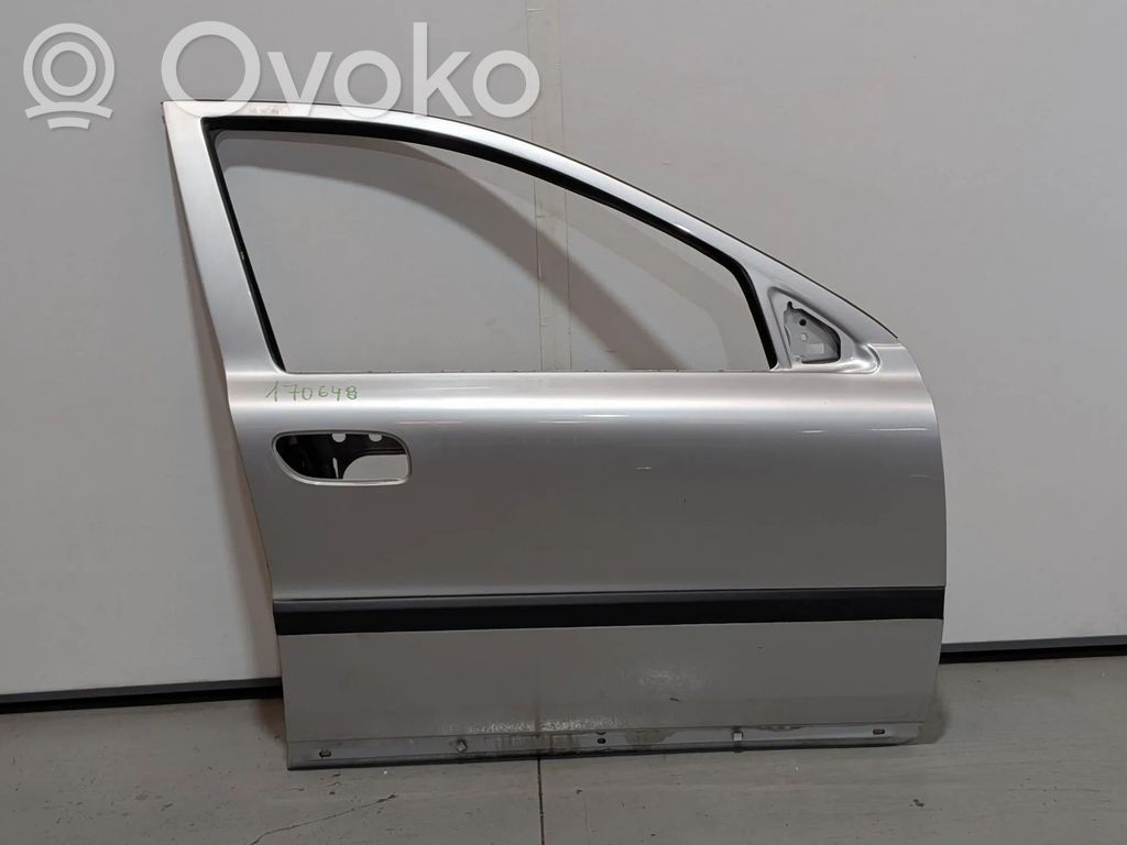 Front door   30796487