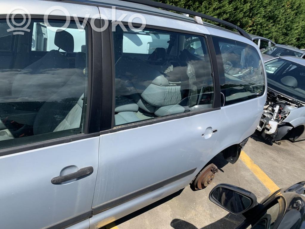 Rear door   1500480