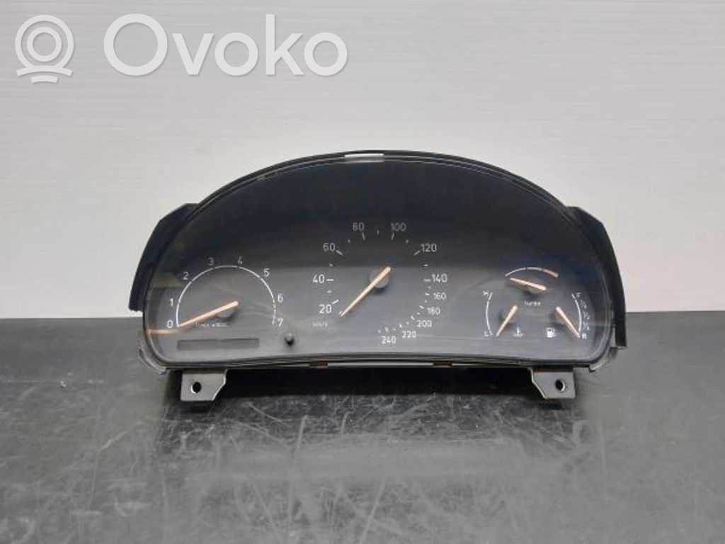 Saab 600 Spidometrs (instrumentu panelī) 