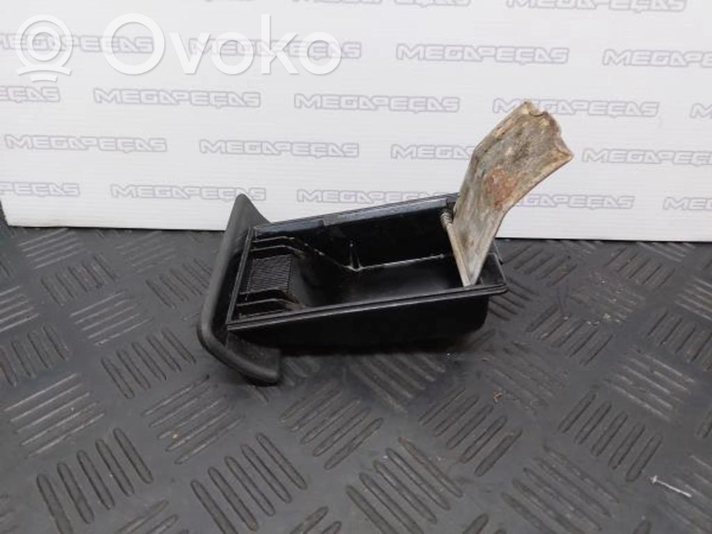 Aschenbecher   688004F210,688004F210