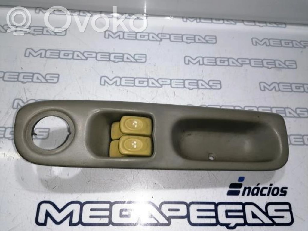 Electric window control switch   7700832376G