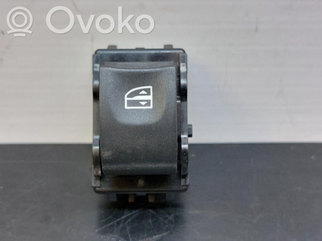 Interrupteur commade lève-vitre   829500004R,156024250A