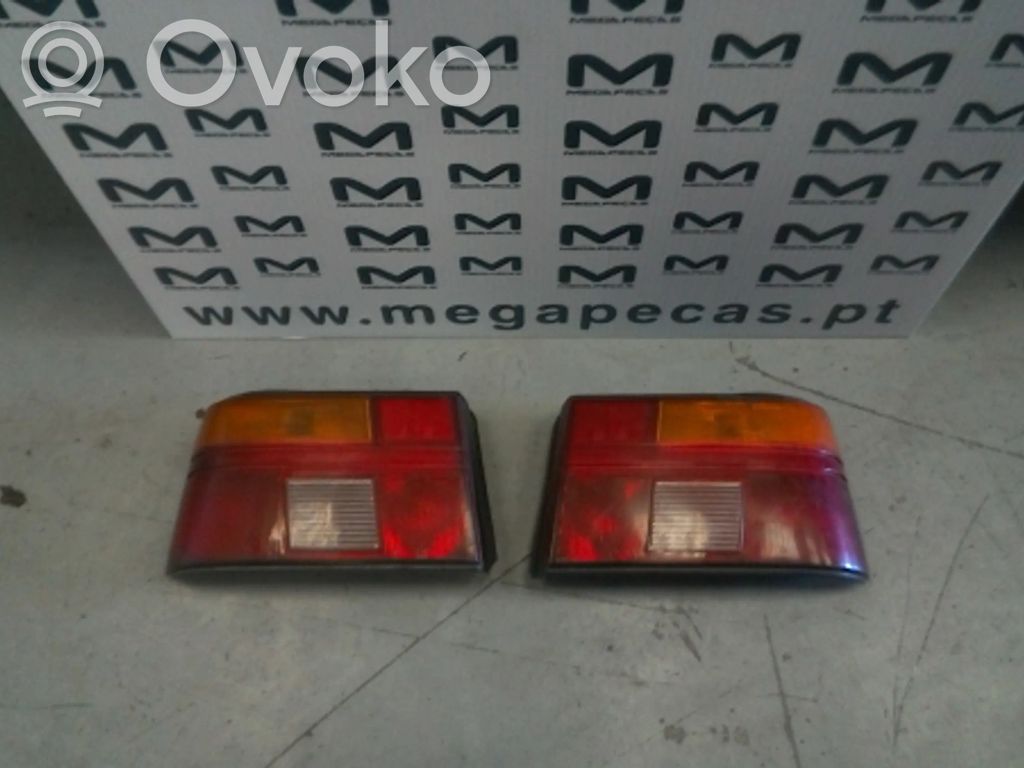 Hyundai Pony Lampă spate în capacul portbagajului 