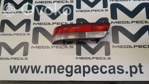 Suzuki Swift Cultus Lampy tylnej klapy bagażnika