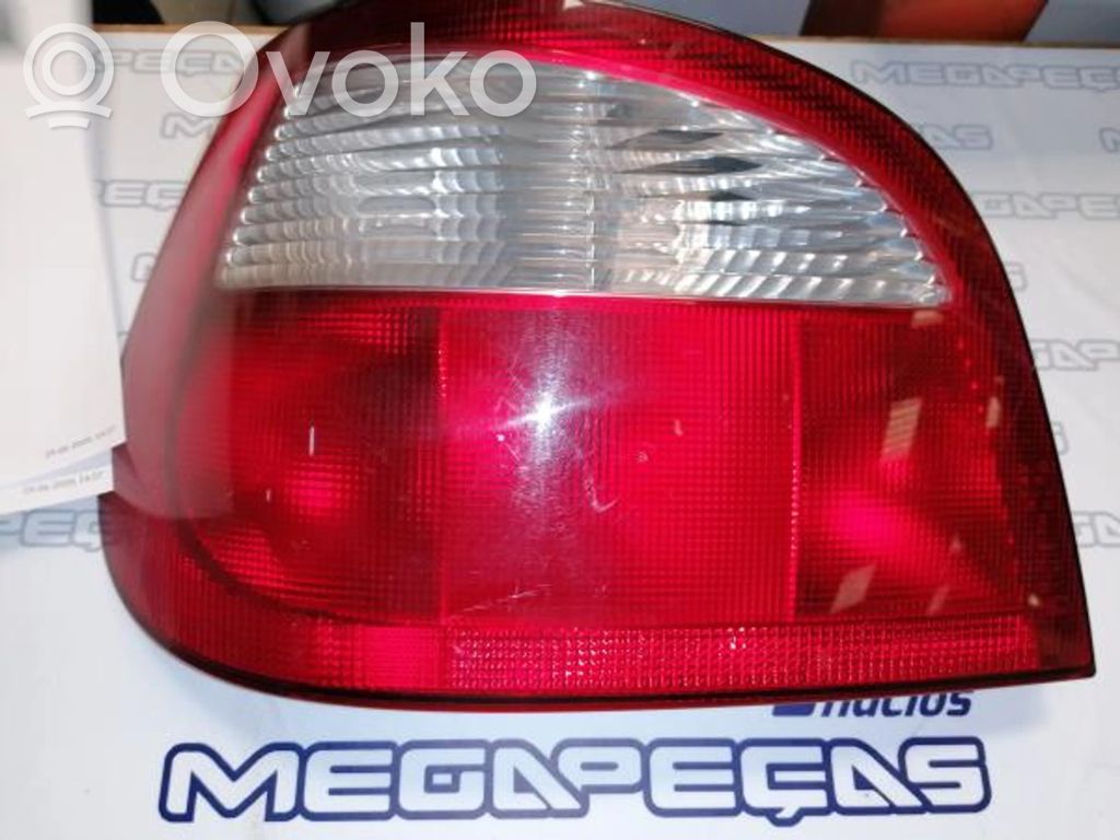 Renault Megane I Takaluukun takavalot 