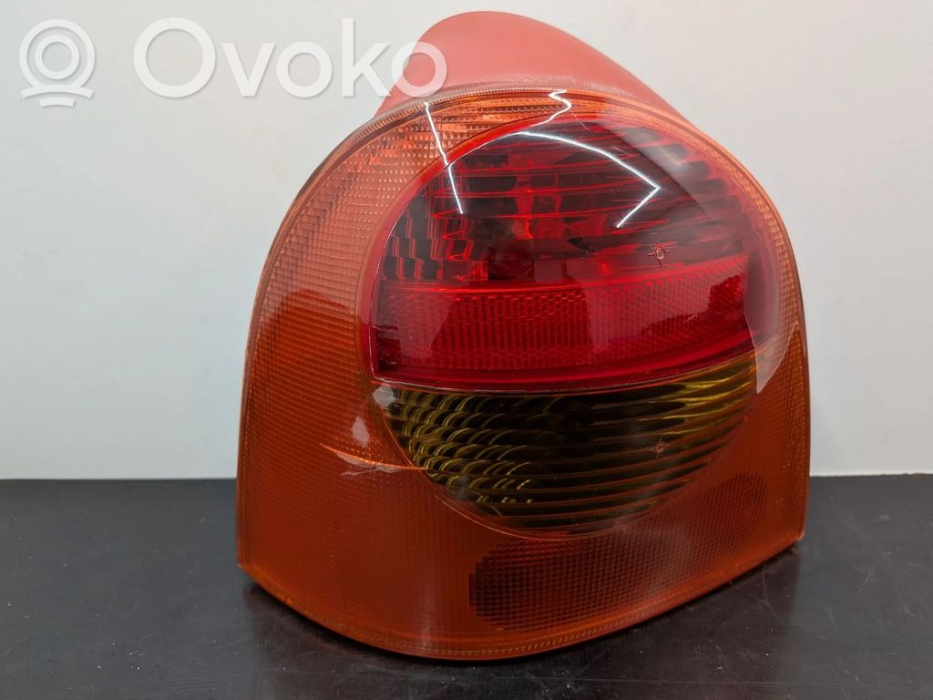 Renault Twingo I Takaluukun takavalot 