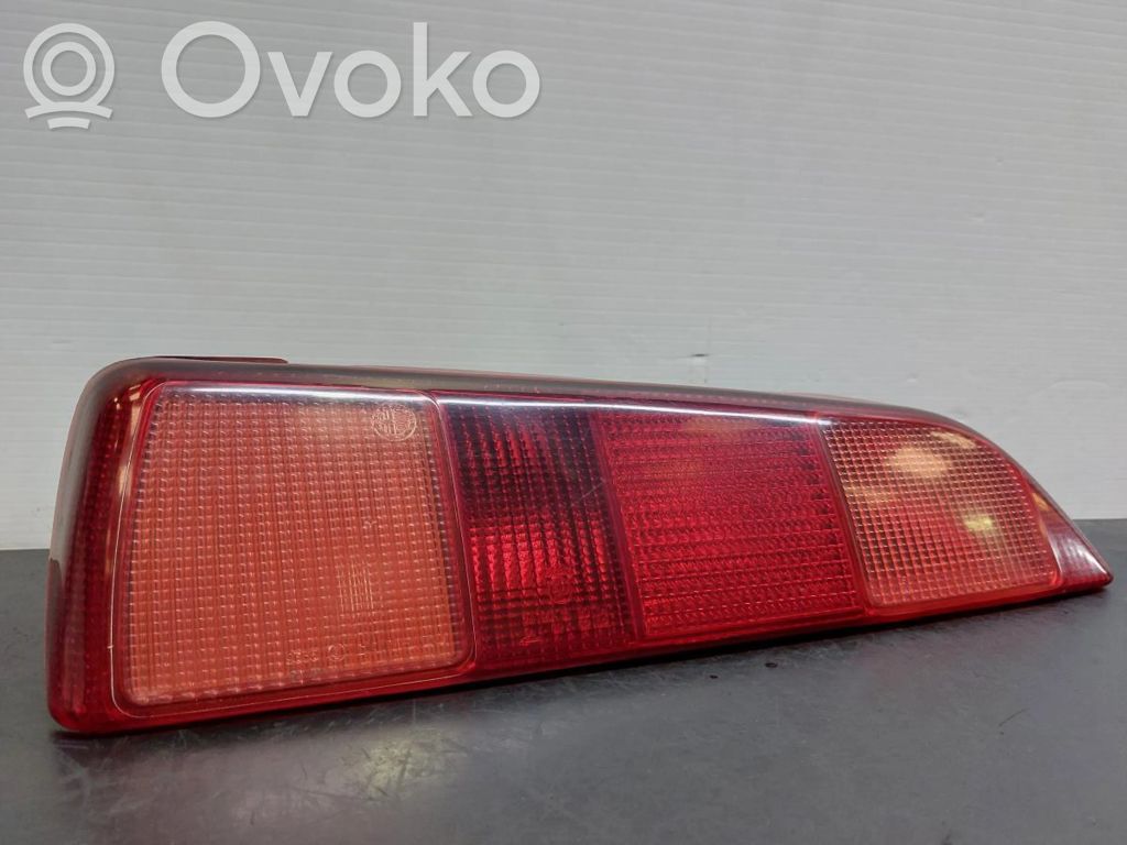 Alfa Romeo 145 - 146 Luci posteriori del portellone del bagagliaio 