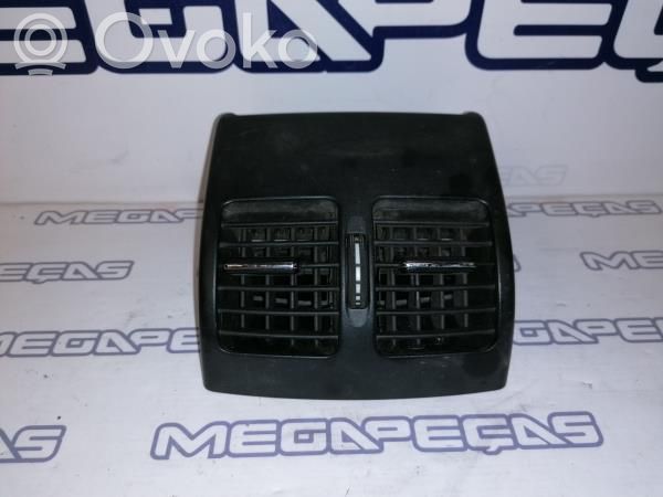 Mercedes-Benz C W204 Rejilla de ventilación central del panel