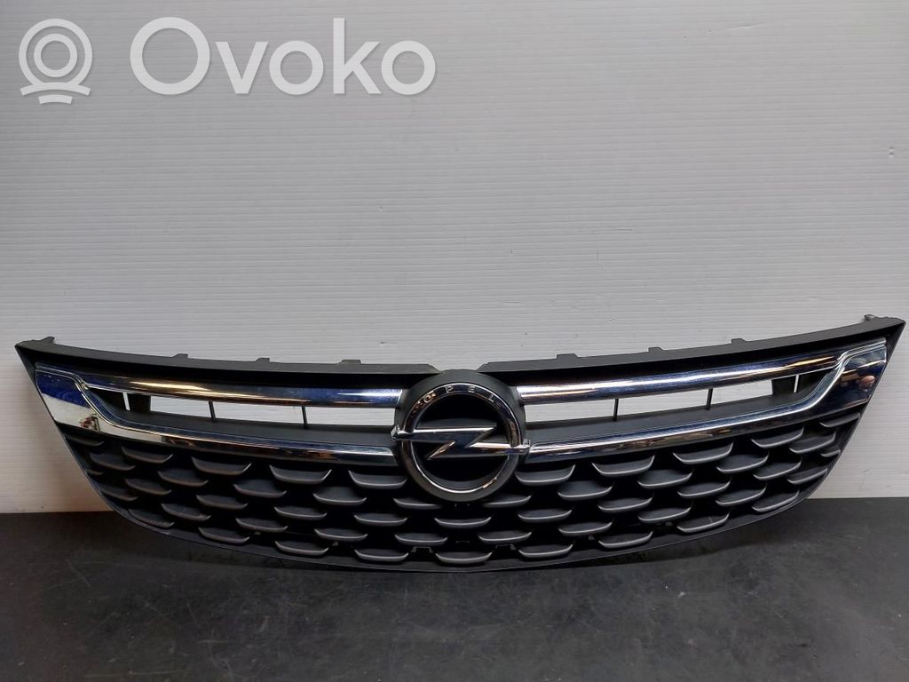 Front grill   13499384,13464791,321228108
