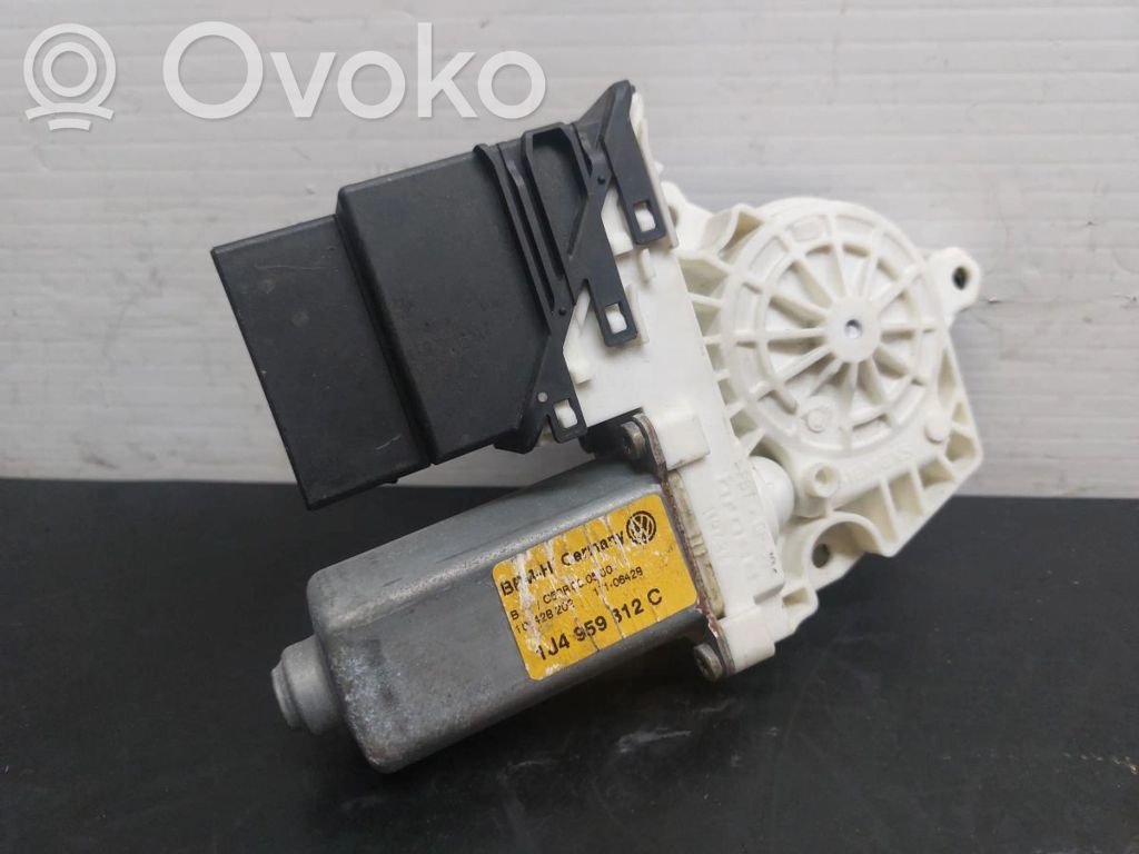 Volkswagen Golf IV Silniczek podnoszenia szyby drzwi tylnych 