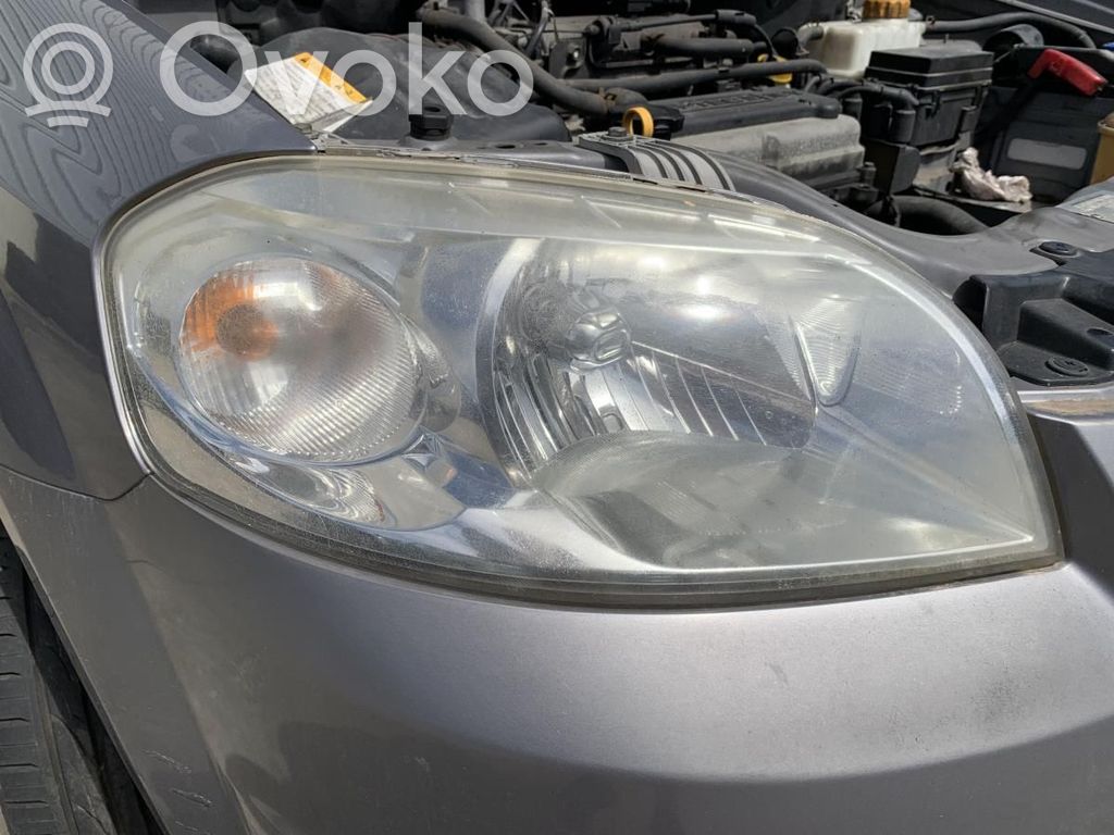 Chevrolet Aveo Faro delantero/faro principal 