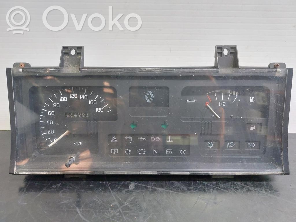 Renault Clio I Speedometer (instrument cluster) 