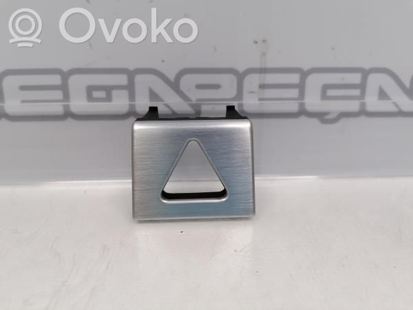Volkswagen PASSAT B6 Cornice cruscotto 