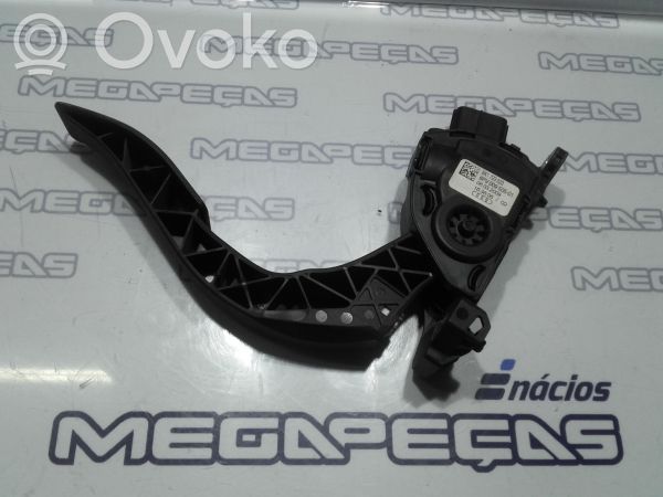 Accelerator throttle pedal   8K1723523