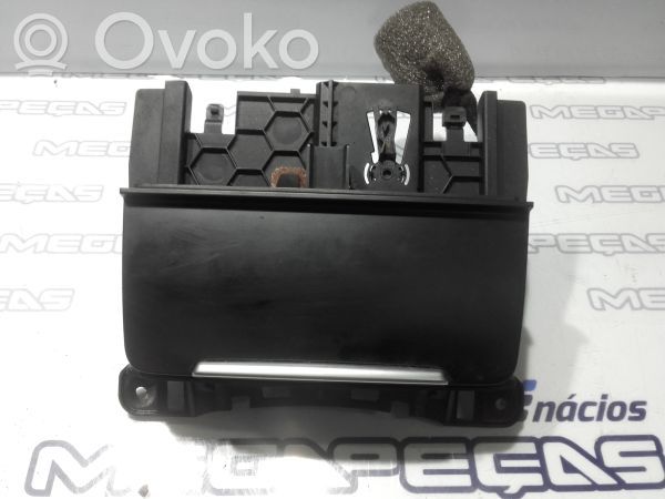 Cenicero del coche   8K0857965