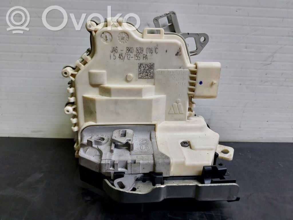 Serrure de porte arrière   8K0839016C