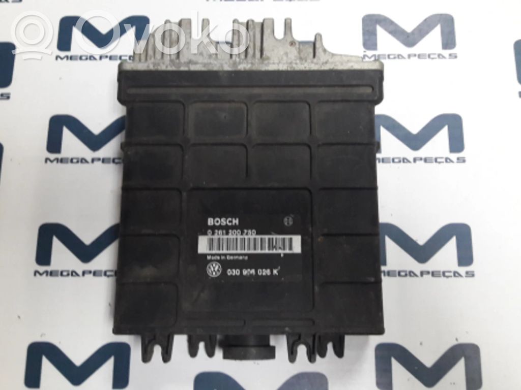 Unidad de control/módulo del motor   030906026K,0261200750