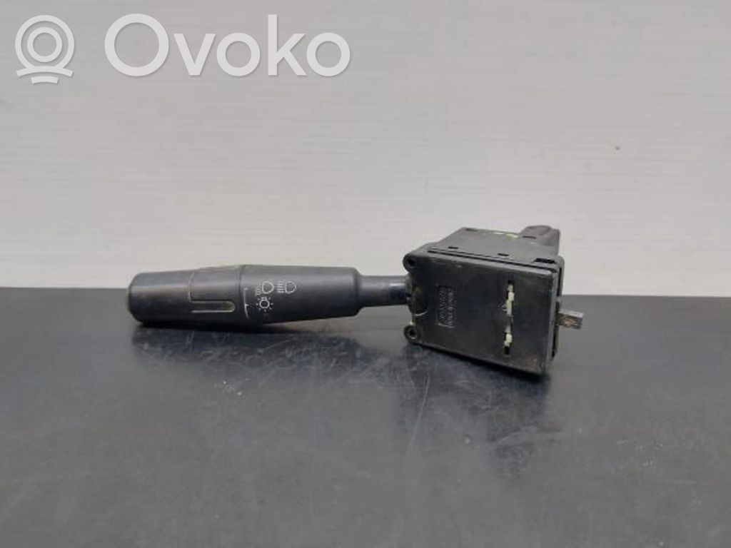 Peugeot 106 Autres commutateurs / boutons / leviers 