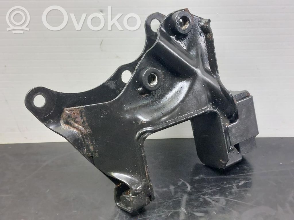Variklio pagalvė   6R0199111A
