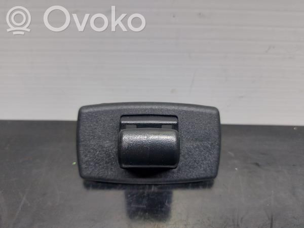 Mercedes-Benz GLE AMG (W166 - C292) Clip/gancio/supporto per aletta parasole