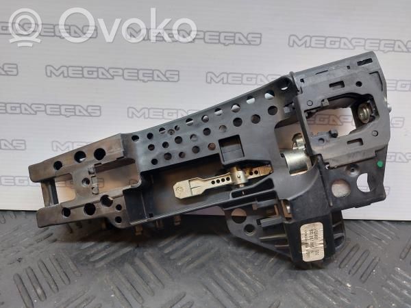 Audi RS4 B8 Takaoven sisäkahvan kehys 