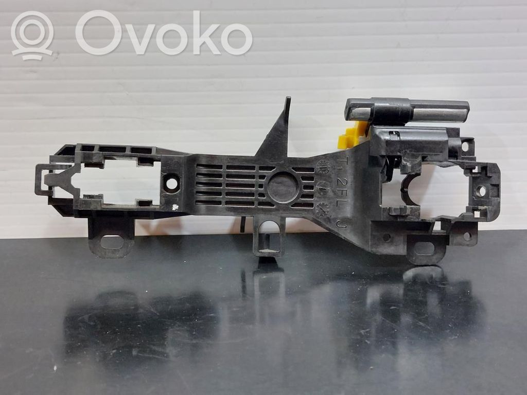 Toyota Auris E180 Obudowa klamki wewnętrznej drzwi przednich 
