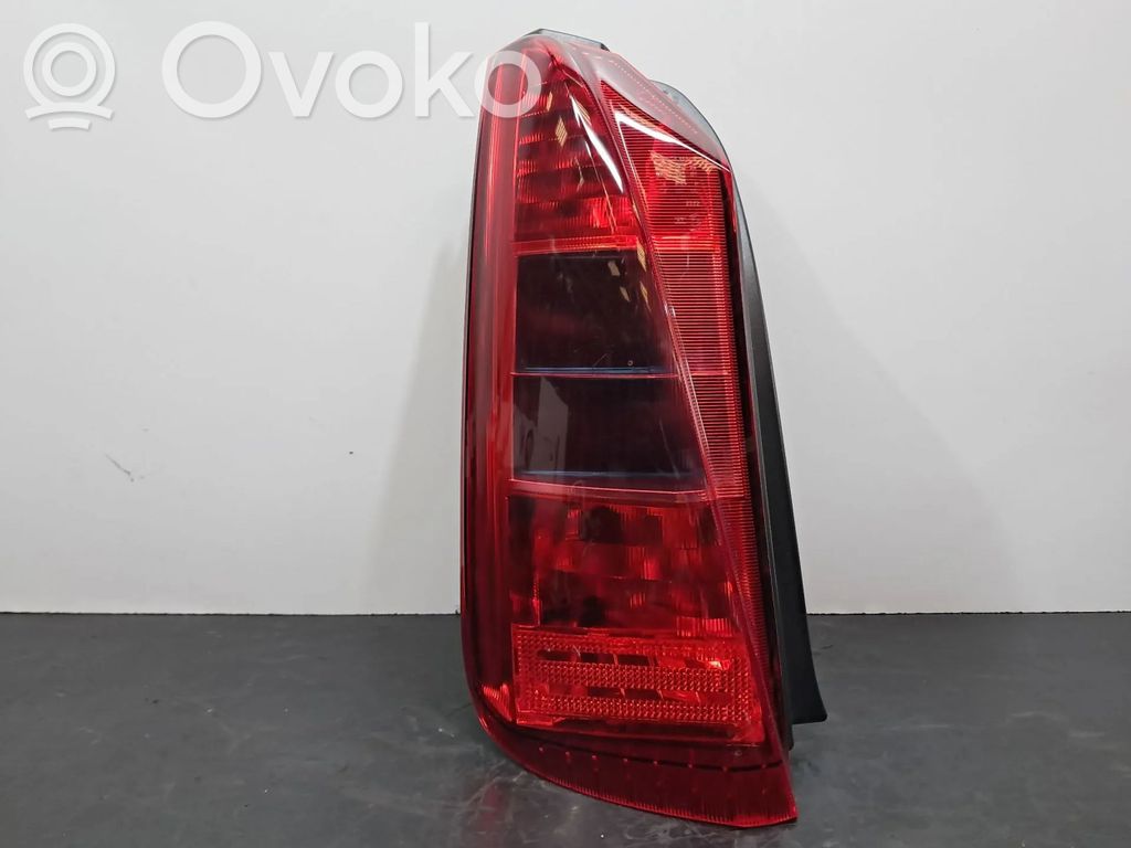 Lancia Musa Takaluukun takavalot