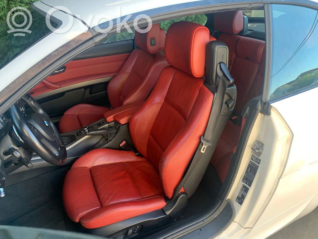Seat set