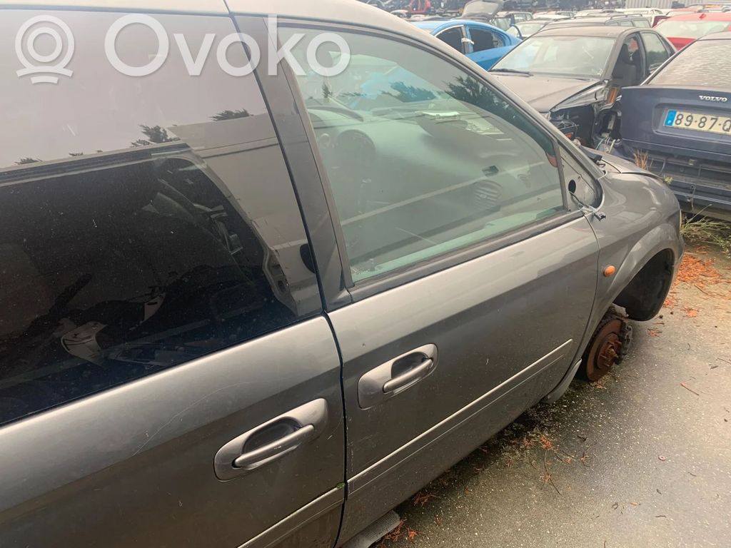 Priekinės durys   04717716AF